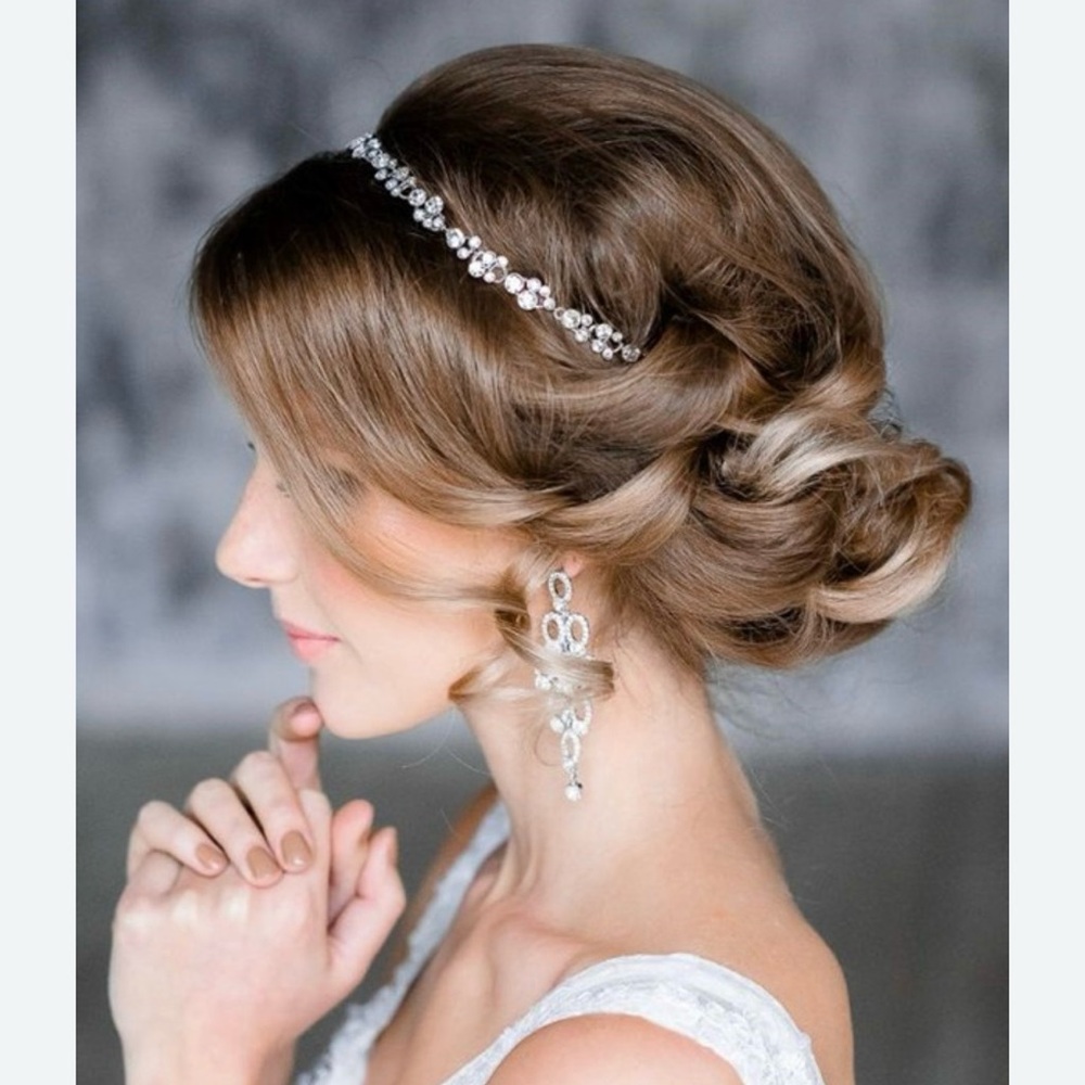 NWOT Crystal Rhinestone Elastic Hair Band Headband /silver-toned